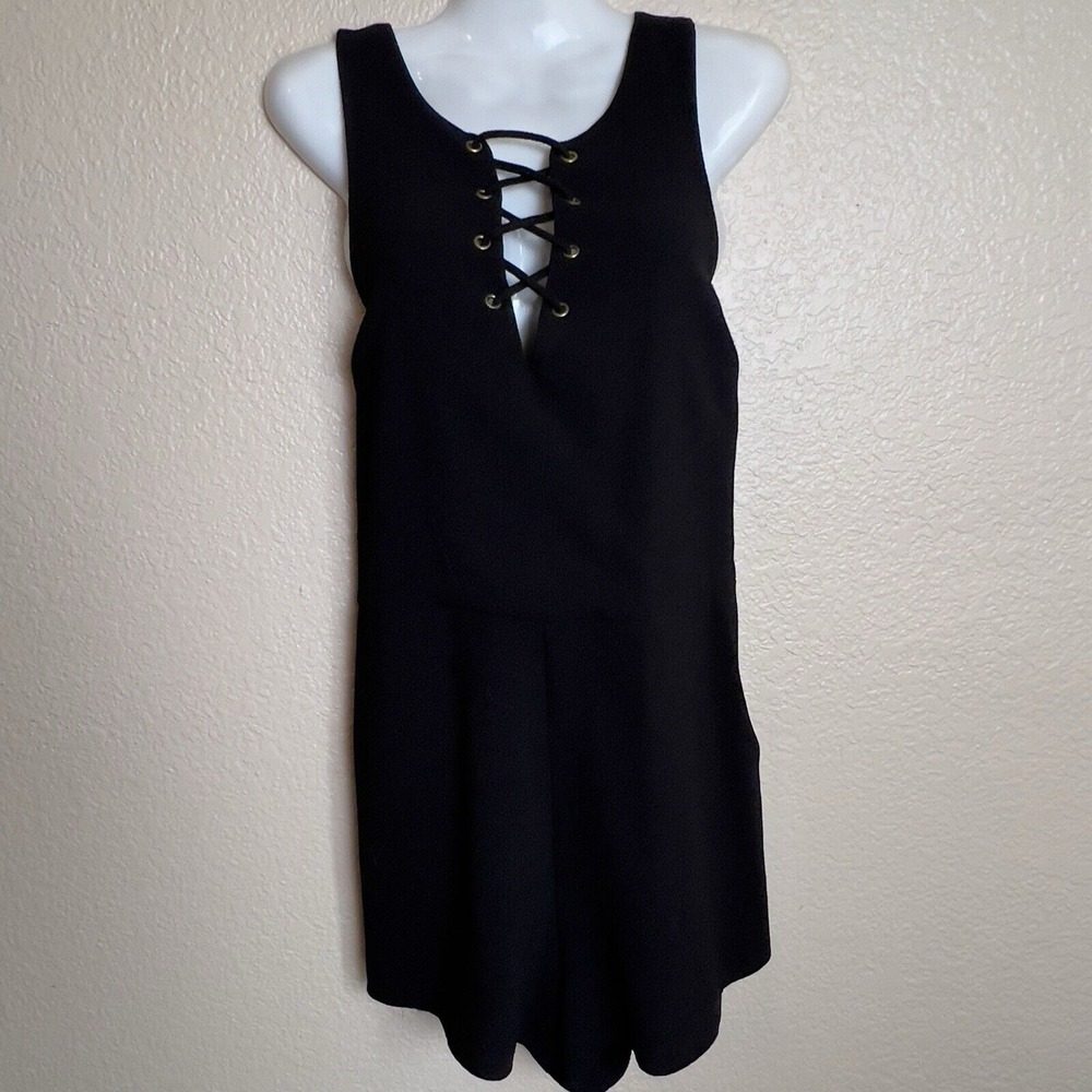 Target Xhilaration‎ Size Medium Romper Laces Front Short Shorts Play/Jump Suit